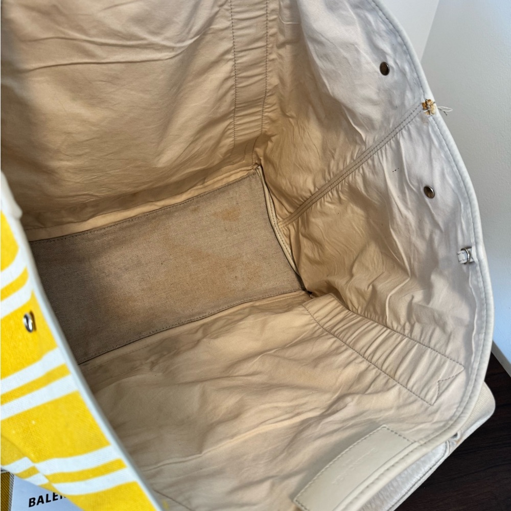 ✨ Balenciaga Paris Yellow Striped Canvas Tote w/ Pouch ✨ - Picture 7 of 16